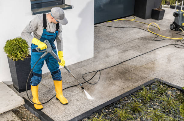 Why Choose Our Certified Pressure Washing Experts for Your Project Needs in Chicago Ridge, IL?